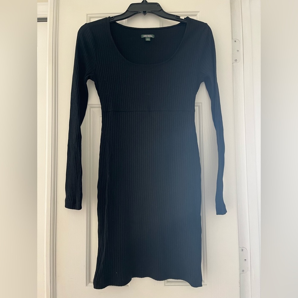 Black long sleeve dress